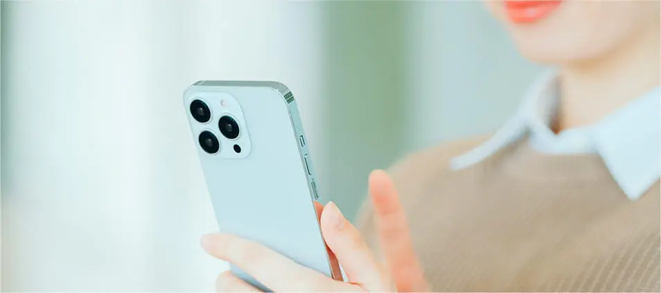 LINEでご予約・ご相談、術後も定期フォロー